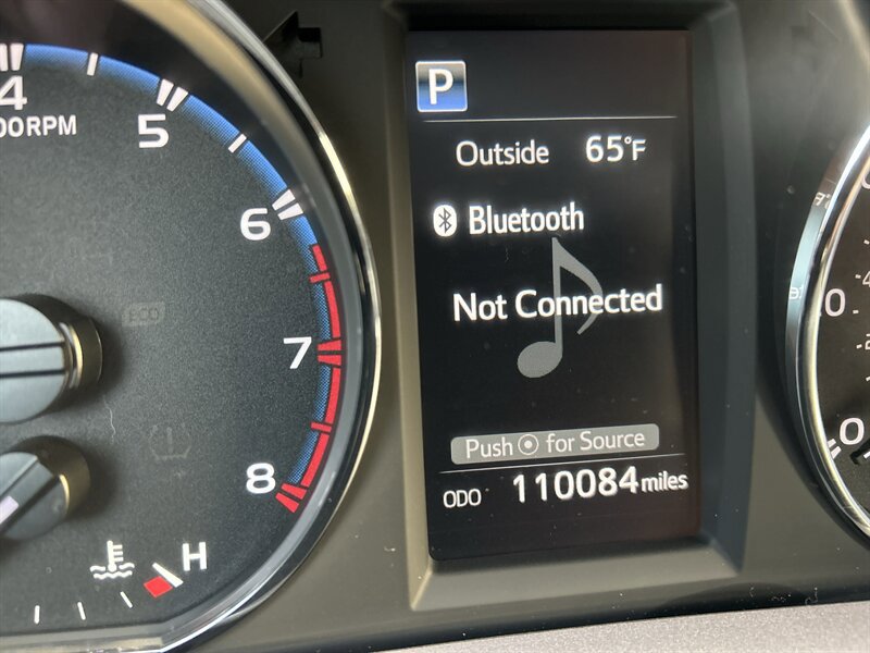 Used 2016 Toyota RAV4 XLE AWD/4WD image 16