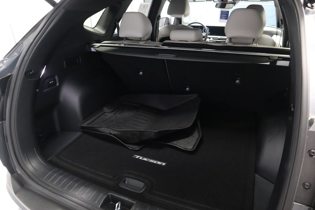 Certified 2025 Hyundai Tucson Limited AWD/4WD image 20
