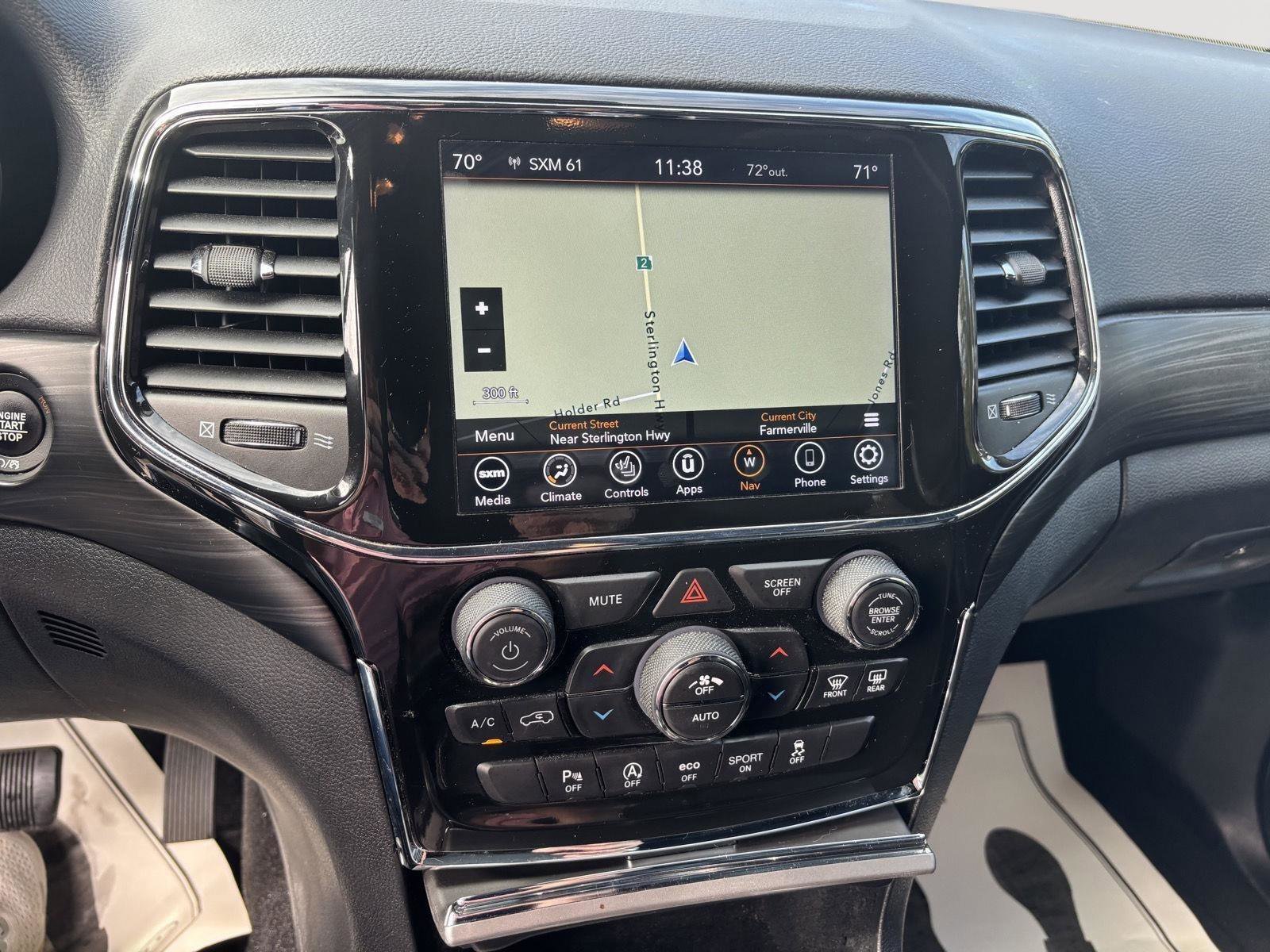 Used 2022 Jeep Grand Cherokee Laredo X image 12