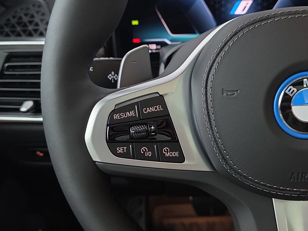 New 2026 BMW X5 xDrive50e w/ Executive Package image 17