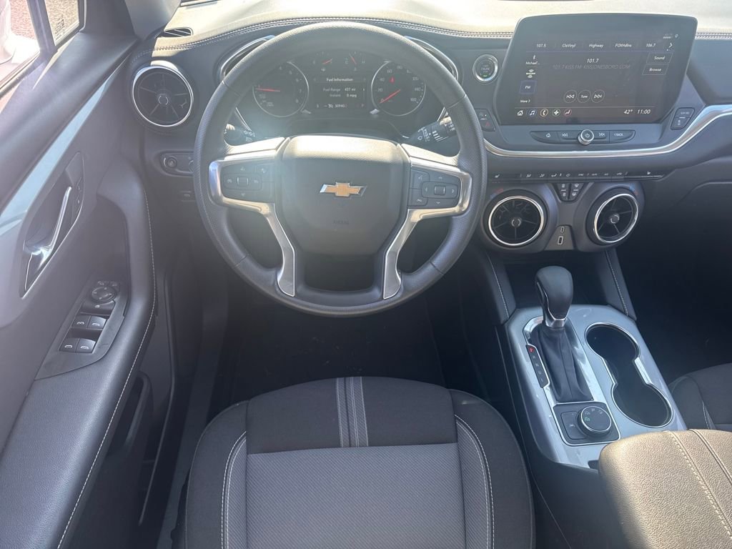 Used 2025 Chevrolet Blazer LT image 16