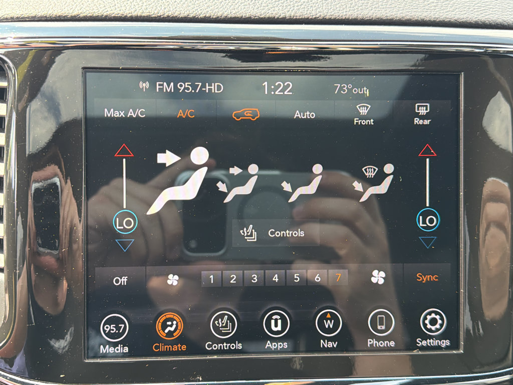 Used 2021 Jeep Grand Cherokee Limited AWD/4WD image 26