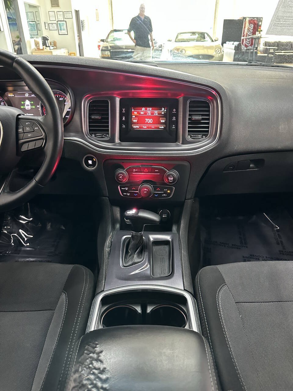 Used 2015 Dodge Charger SE RWD image 26