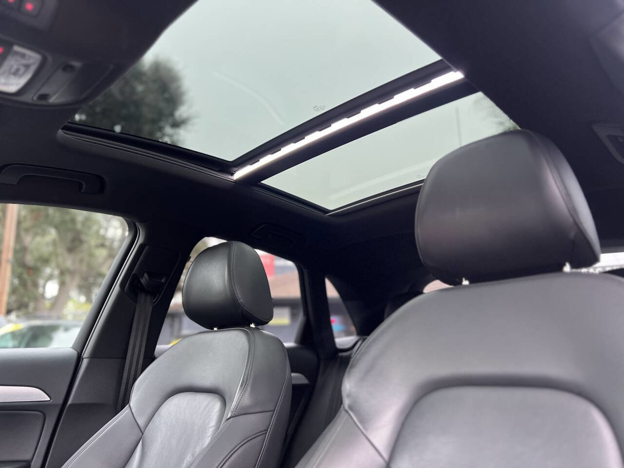 Used 2016 Audi Q3 2.0T Premium Plus w/ Sport Package image 12