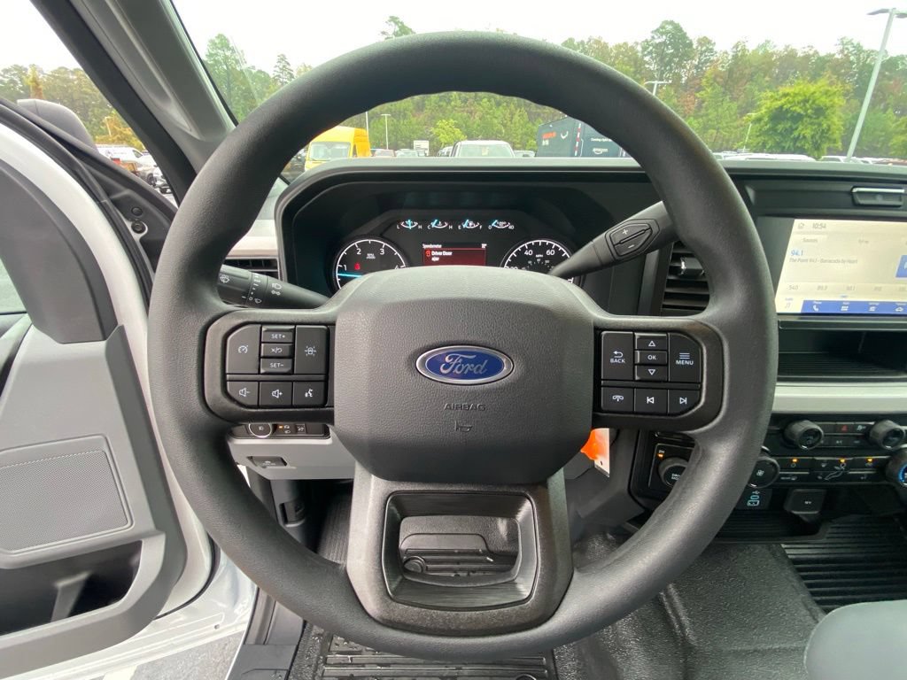 New 2026 Ford F350 XL w/ XL Chrome Package AWD/4WD image 15