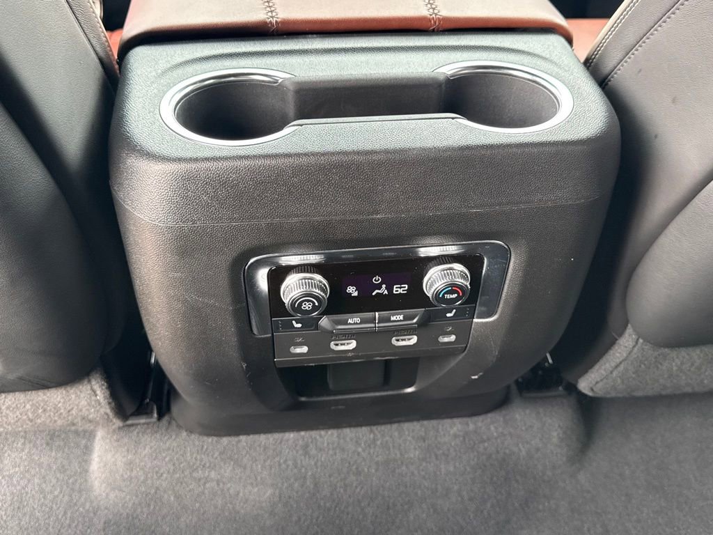 Used 2024 GMC Yukon Denali Ultimate image 30