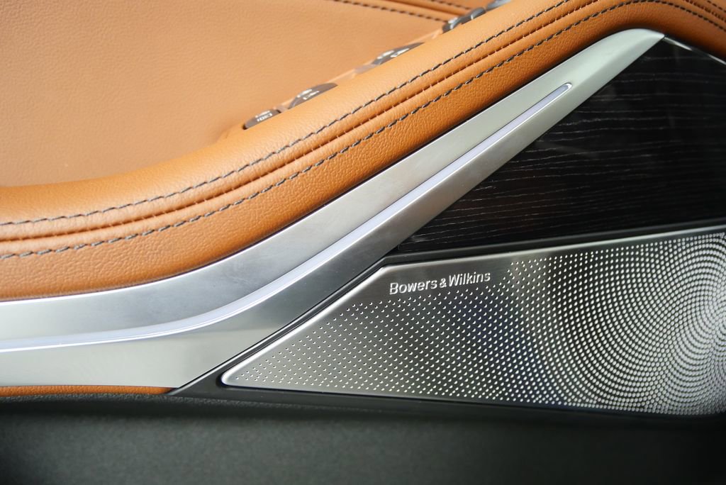 New 2026 BMW ALPINA XB7 image 10