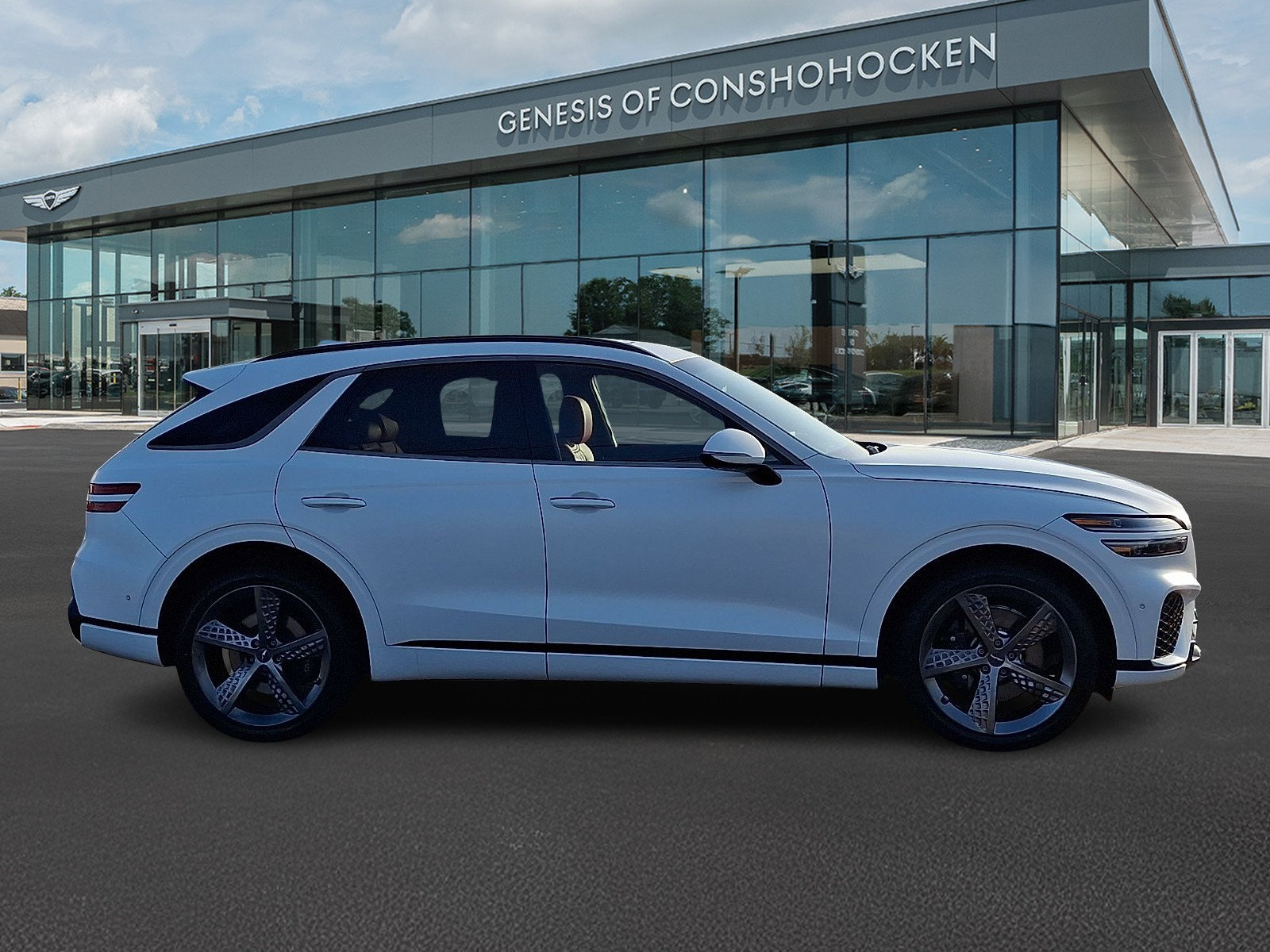 Certified 2023 Genesis GV70 3.5T Sport w/ Sport Prestige Package AWD/4WD image 7