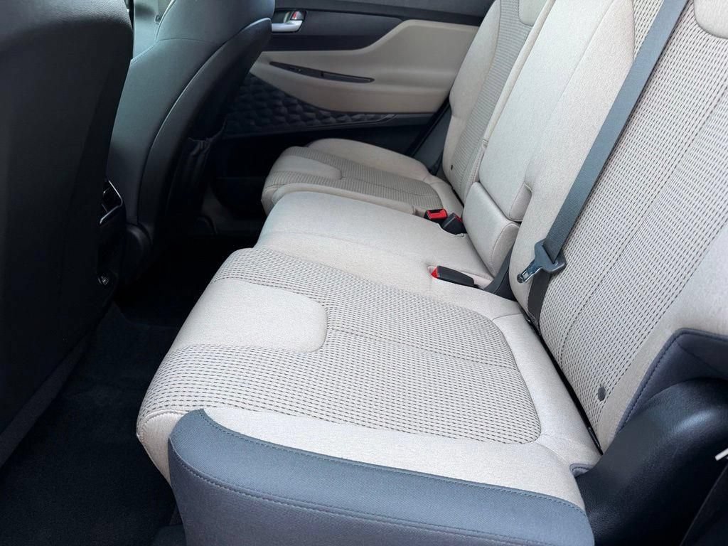 Used 2023 Hyundai Santa Fe SEL FWD image 11