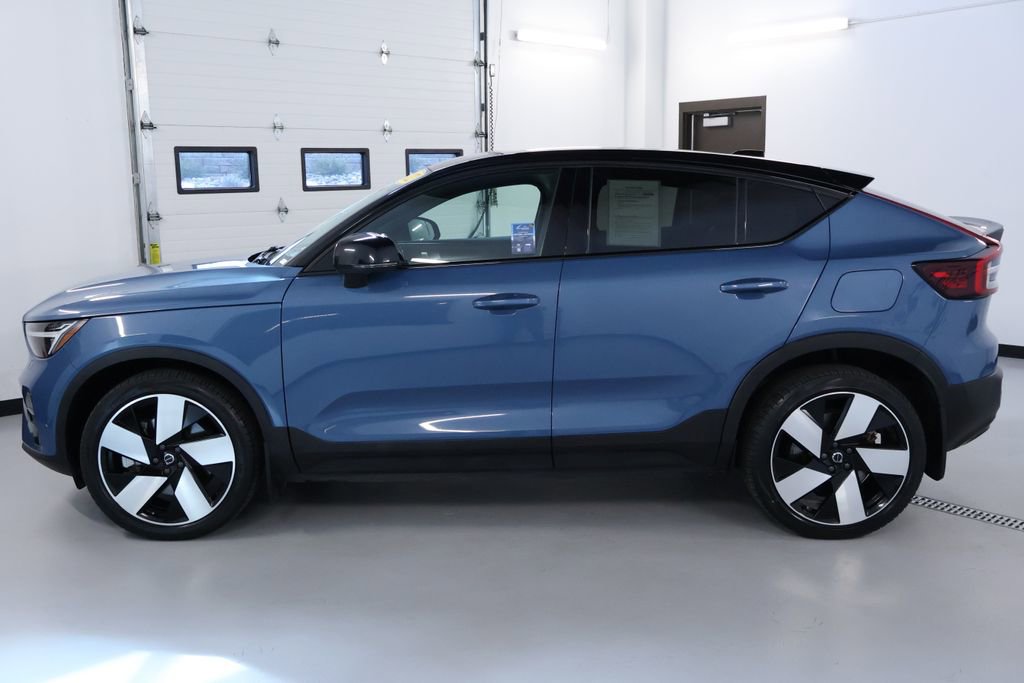 Used 2022 Volvo C40 P8 Recharge Ultimate image 4