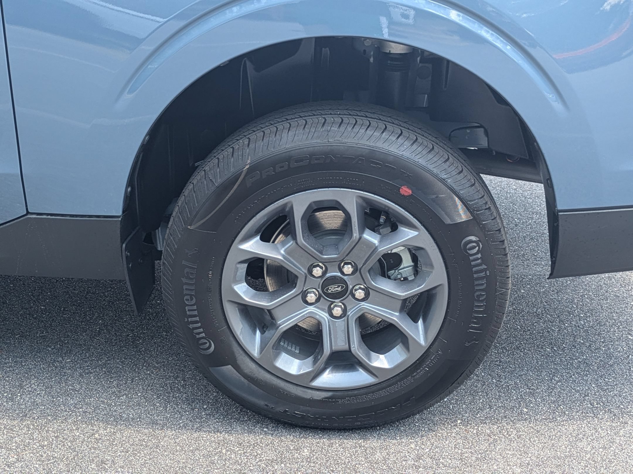 New 2026 Ford Maverick XLT w/ XLT Luxury Package FWD image 8