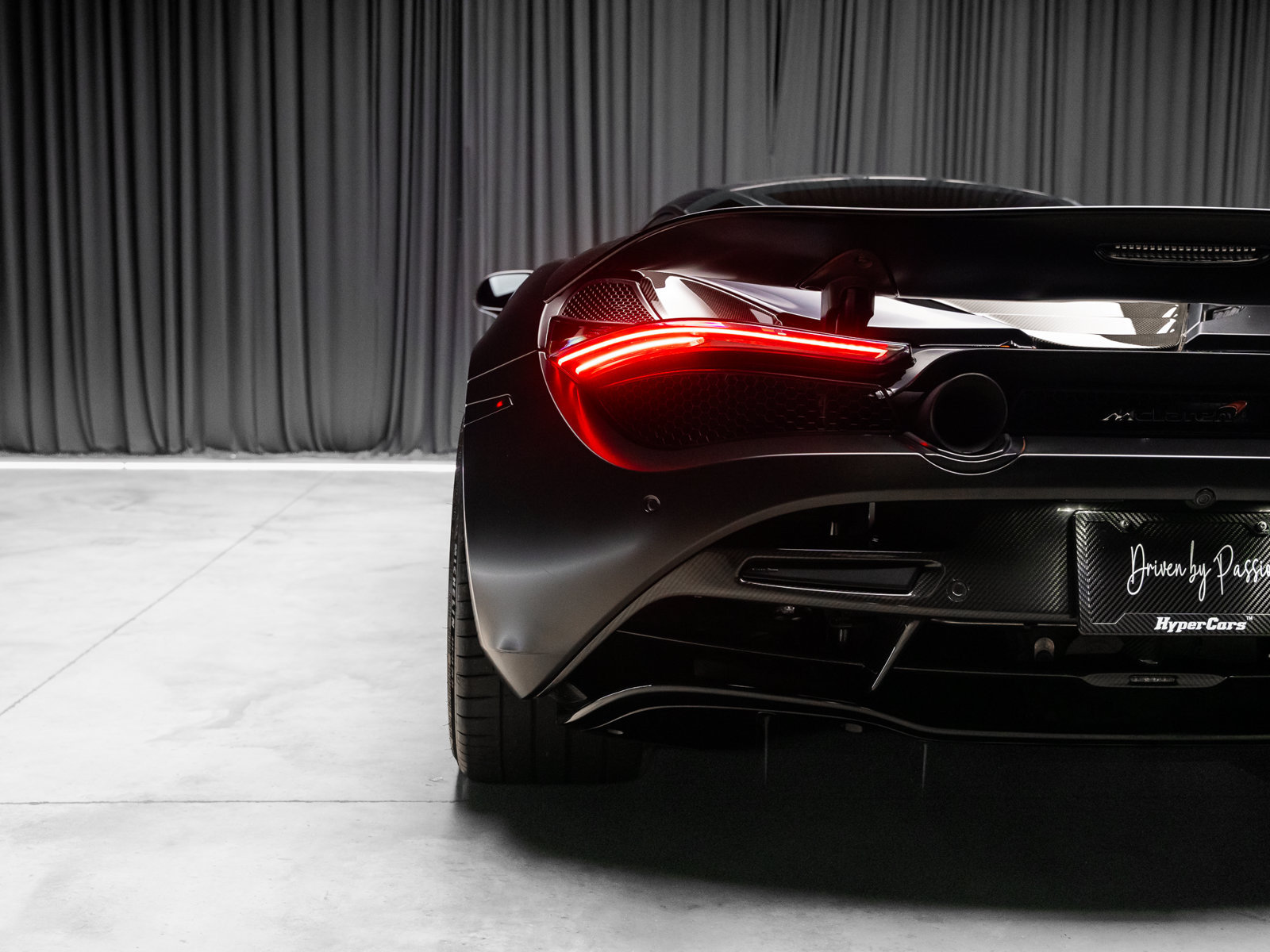 Used 2018 McLaren 720S RWD image 44