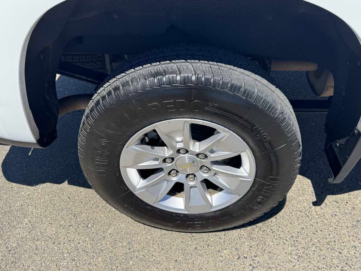 Used 2020 Chevrolet Silverado 1500 LT w/ Bed Protection Package AWD/4WD image 37