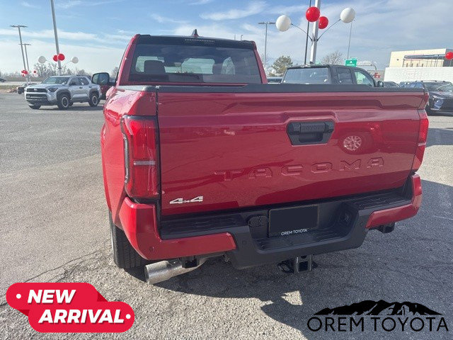 Used 2025 Toyota Tacoma SR5 image 5