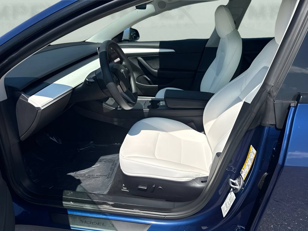 Used 2022 Tesla Model 3 Long Range AWD/4WD image 9