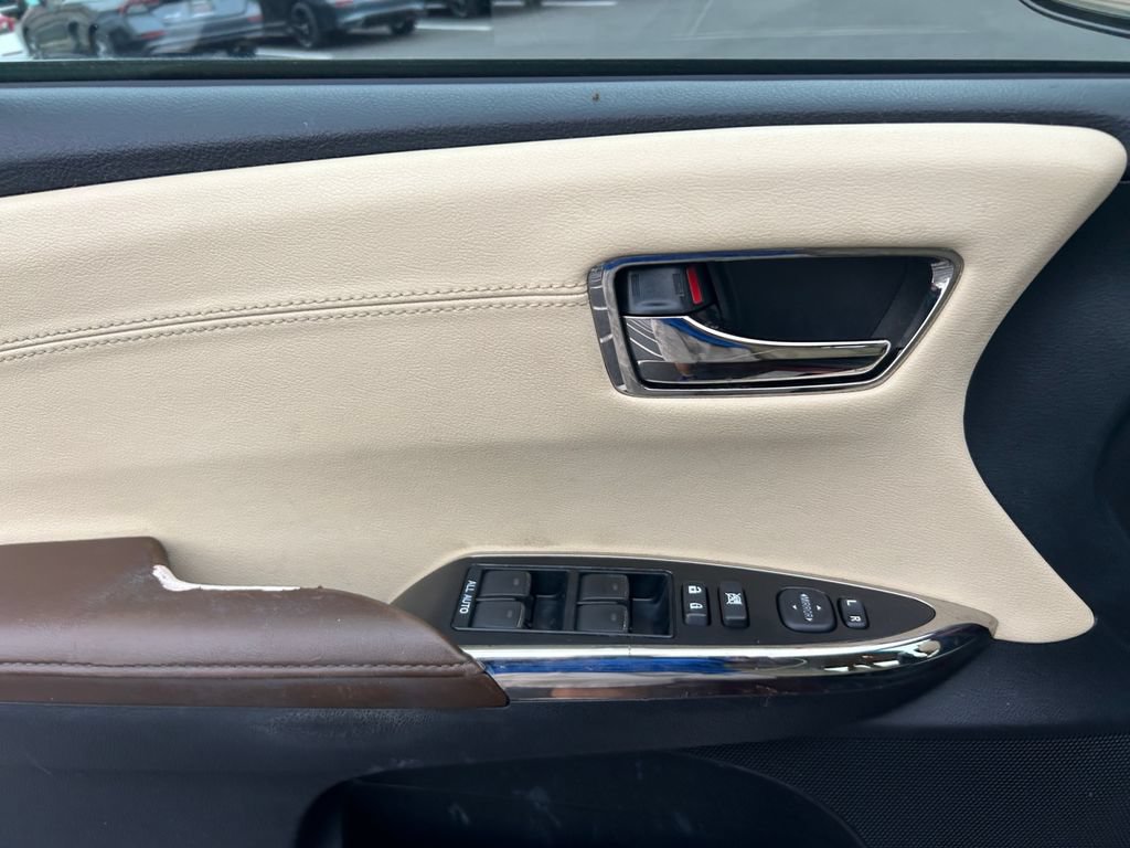 Used 2014 Toyota Avalon XLE FWD image 24