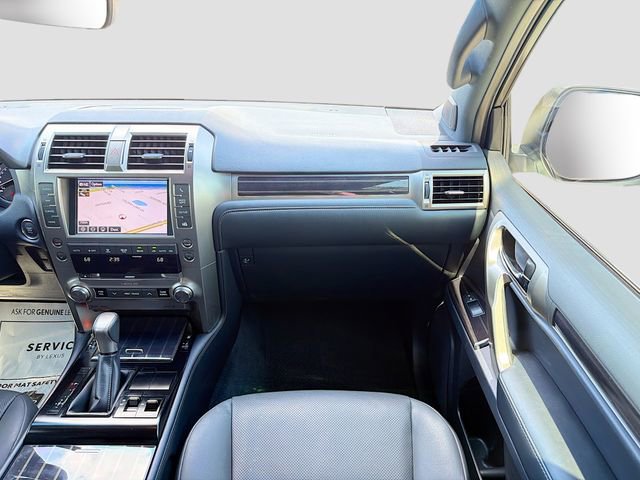 Used 2020 Lexus GX 460 Premium w/ Premium Package image 18