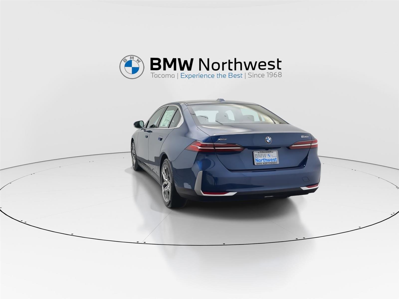 New 2026 BMW 530i xDrive w/ Premium Package AWD/4WD image 13