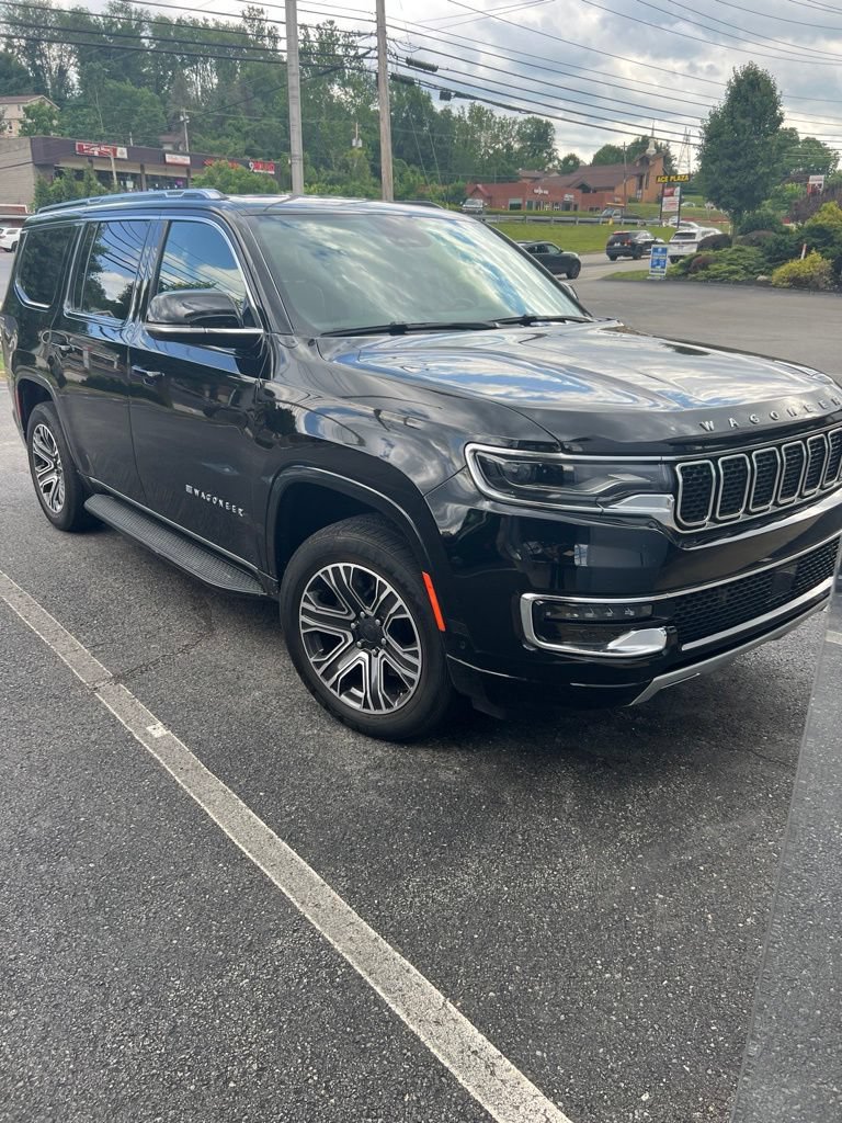 Used 2024 Jeep Wagoneer Series II w/ Flexible Seating Group