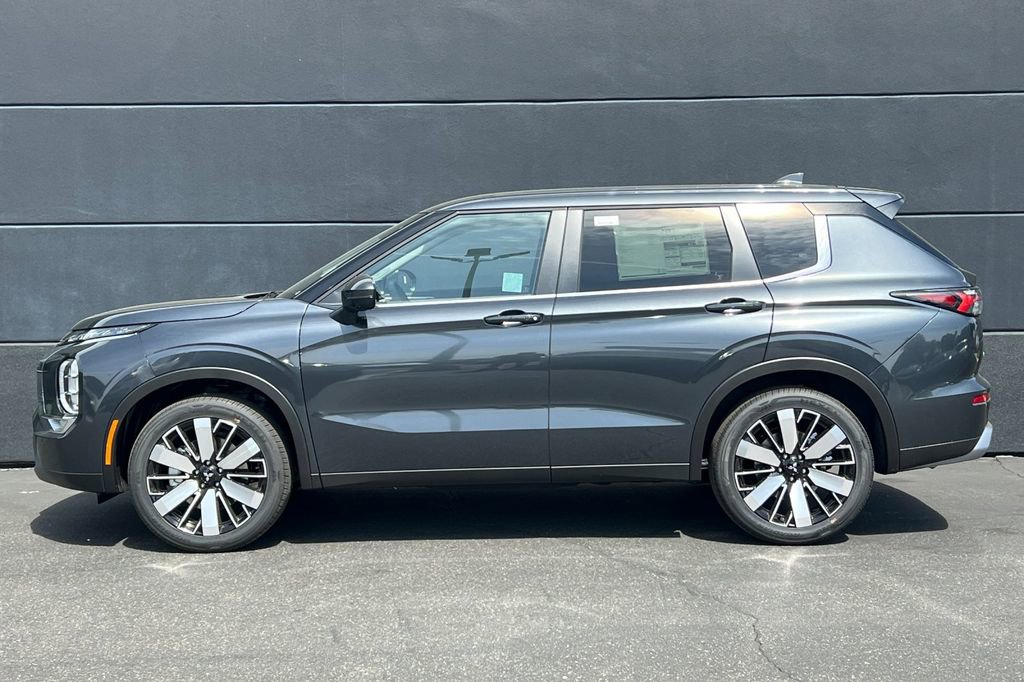 New 2026 Mitsubishi Outlander SE FWD image 8