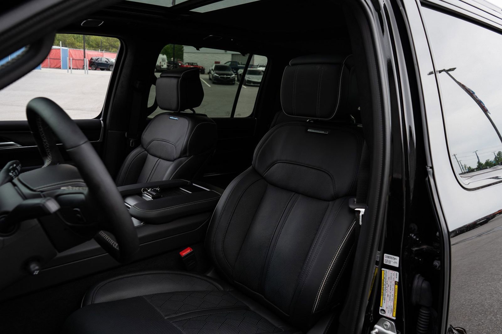 Used 2024 Jeep Grand Wagoneer L Series II w/ Quick Order Packagew 28T image 29