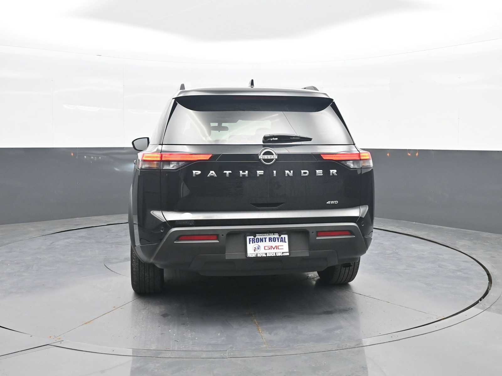 Used 2025 Nissan Pathfinder SV AWD/4WD image 6