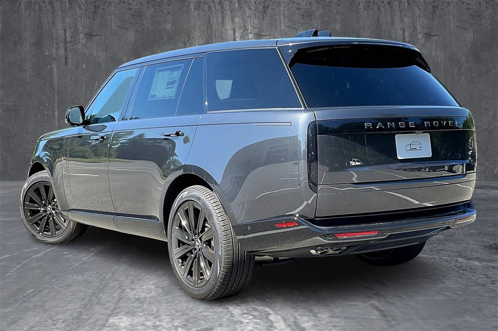 New 2025 Land Rover Range Rover Long Wheelbase SE image 3