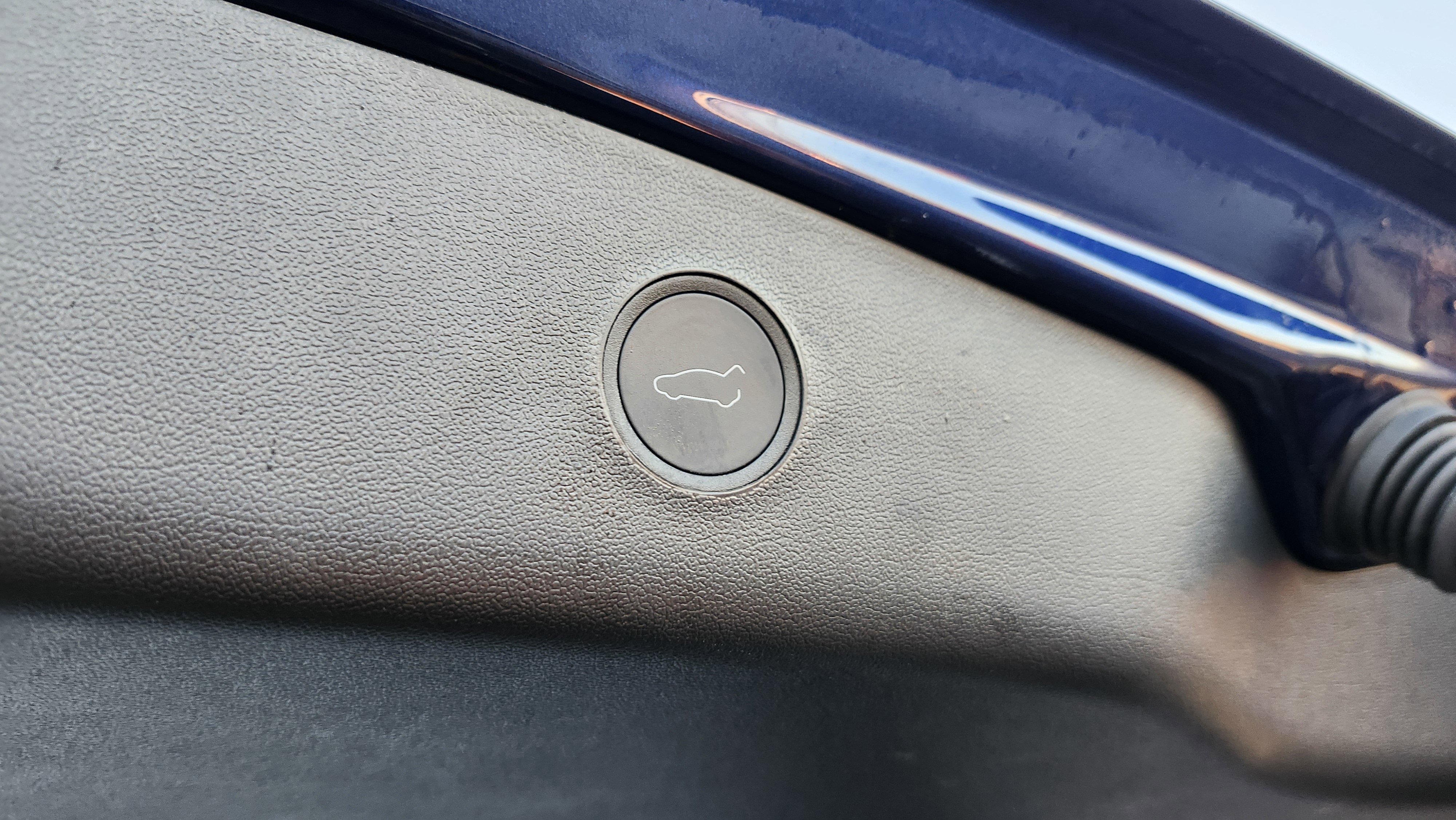 Used 2023 Tesla Model 3 Standard Range image 22