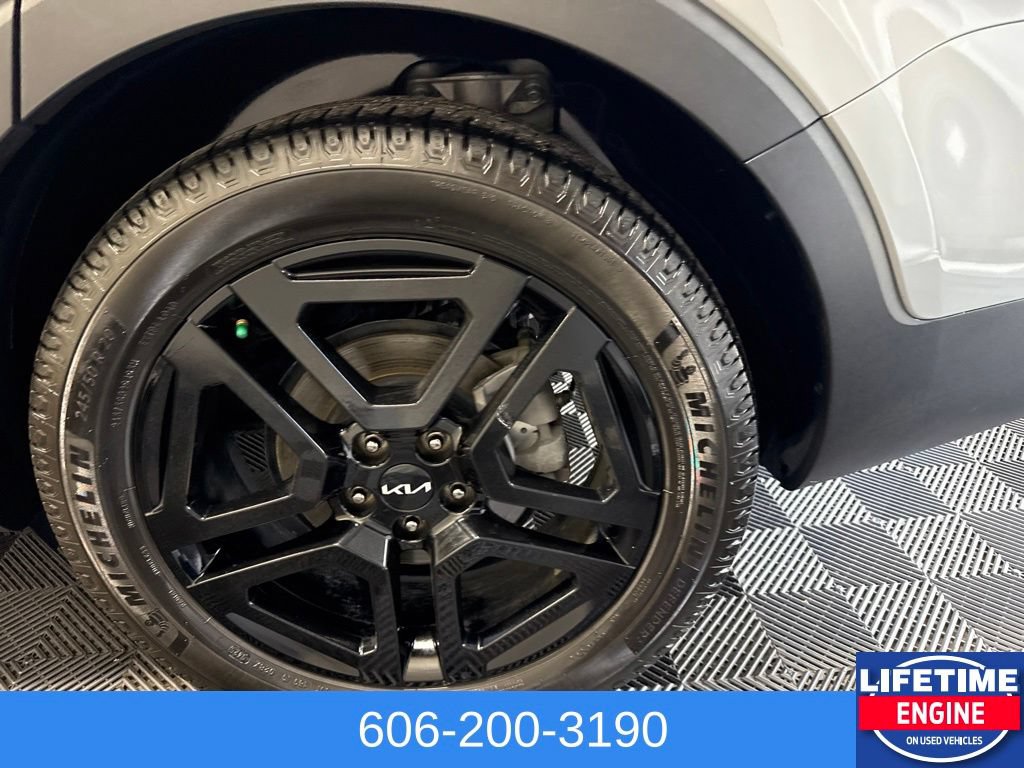 Used 2023 Kia Telluride SX X-Line AWD/4WD image 14