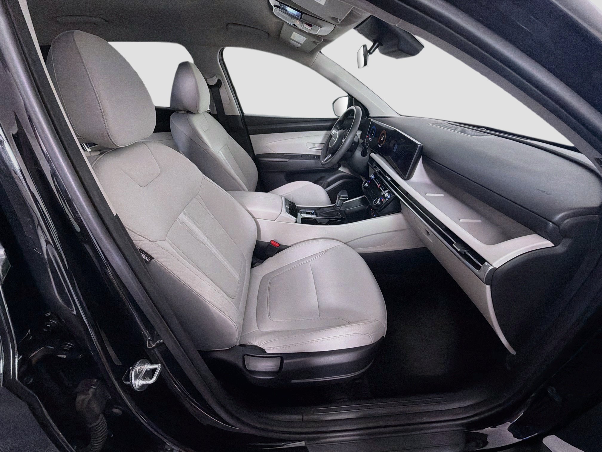 Used 2025 Hyundai Tucson SEL FWD image 33