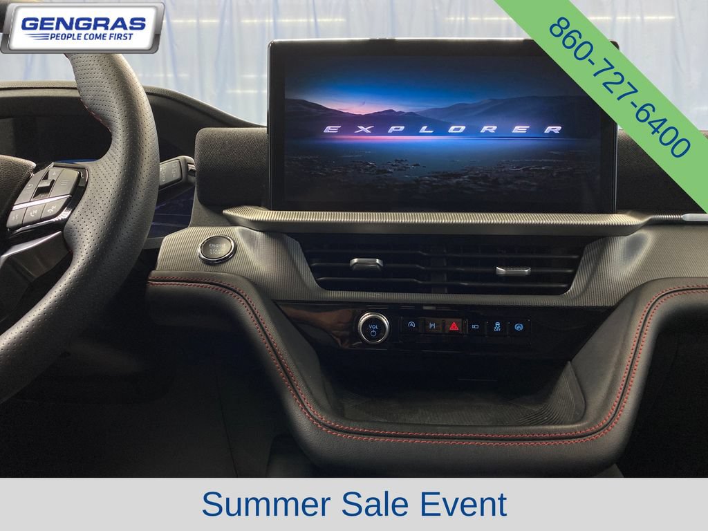 Used 2025 Ford Explorer ST-Line w/ ST-Line Street Pack AWD/4WD image 17