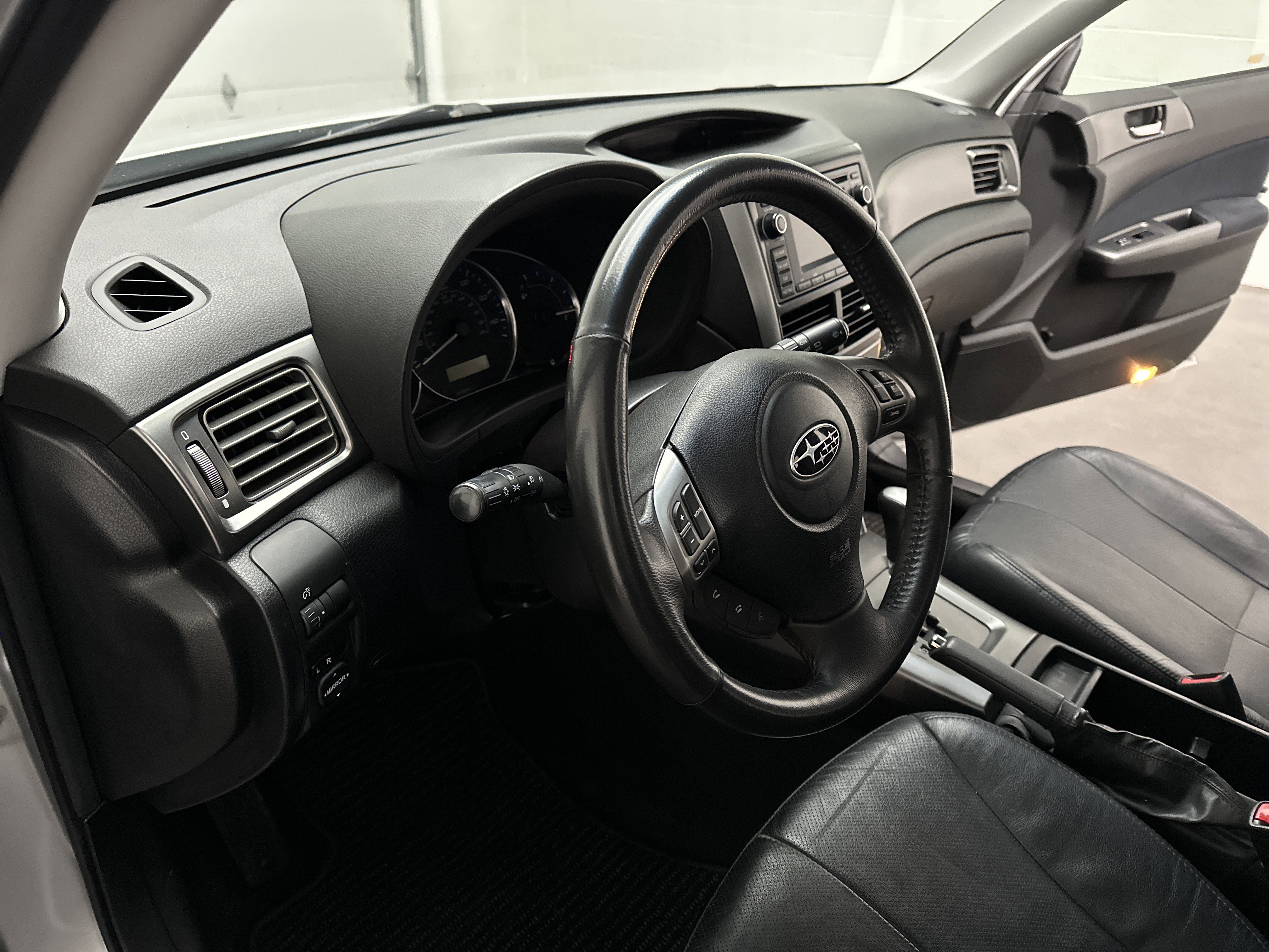 Used 2011 Subaru Forester 2.5X Limited w/ Popular Equipment Group 4B image 14