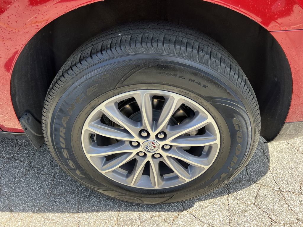 Used 2024 Buick Enclave Premium image 16