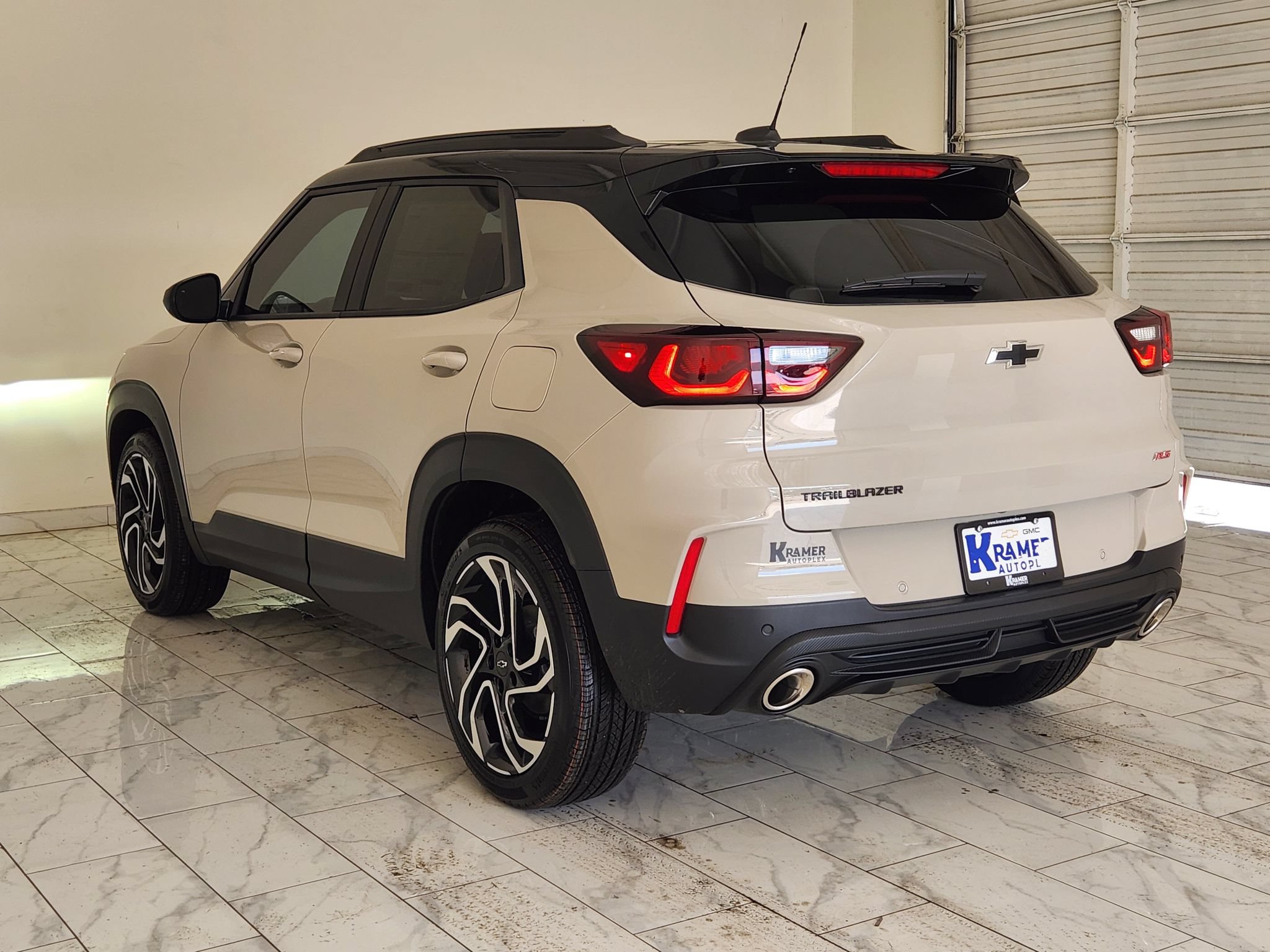 New 2026 Chevrolet TrailBlazer RS w/ Convenience Package FWD image 7