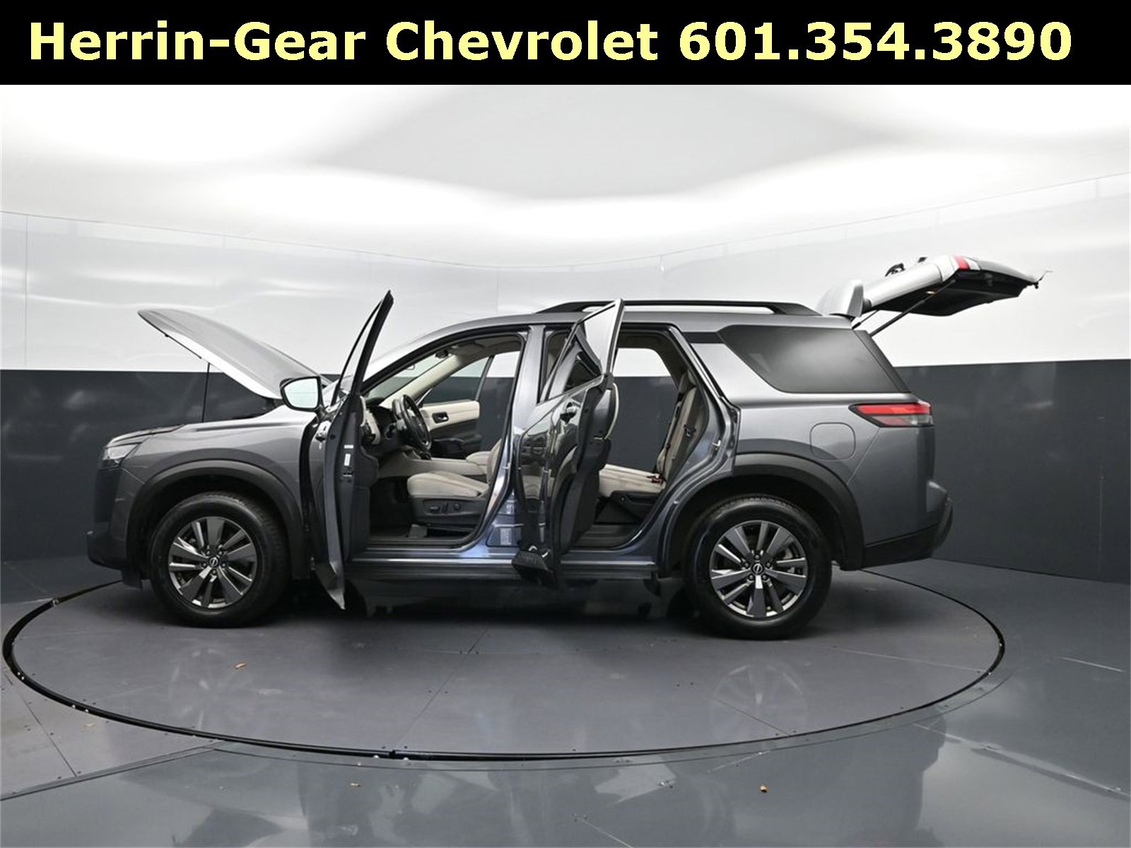 Used 2022 Nissan Pathfinder SV image 48