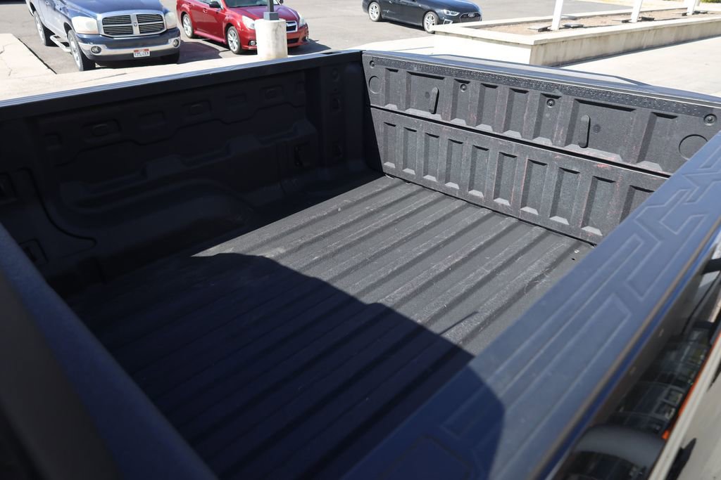 Used 2025 GMC Canyon AT4 image 21