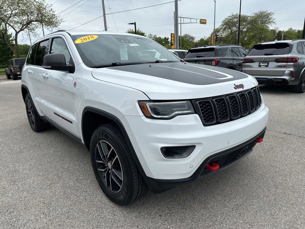 Used 2018 Jeep Grand Cherokee Trailhawk w/ Trailhawk Luxury Group AWD/4WD image 4