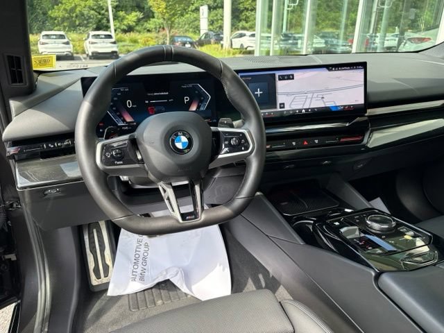 Certified 2024 BMW 530i xDrive w/ M Sport Package AWD/4WD image 12