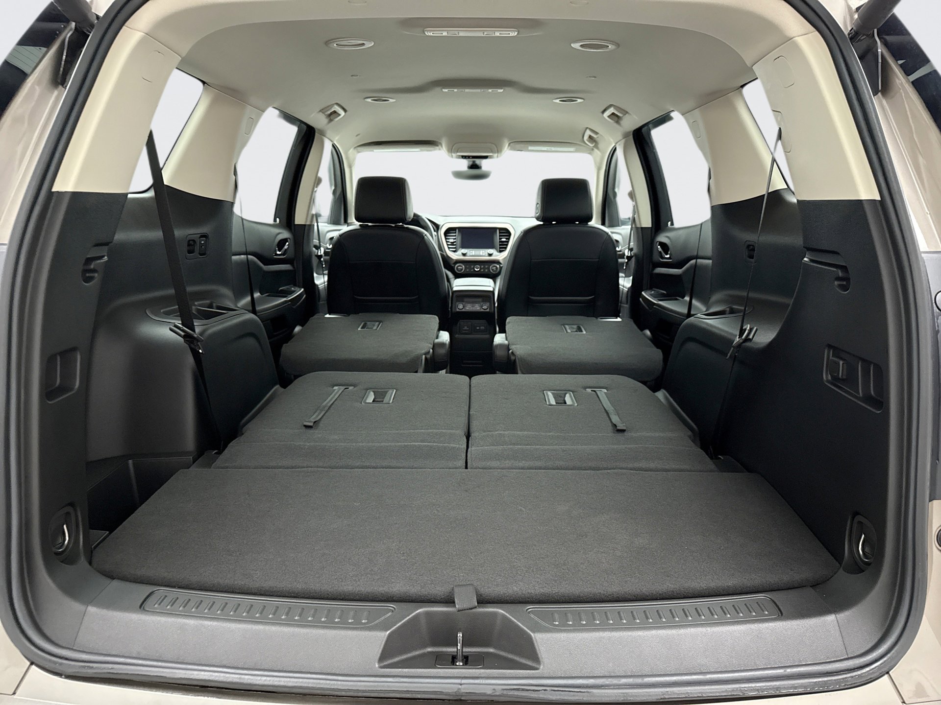 Used 2023 GMC Acadia Denali w/ Denali Technology Package image 25