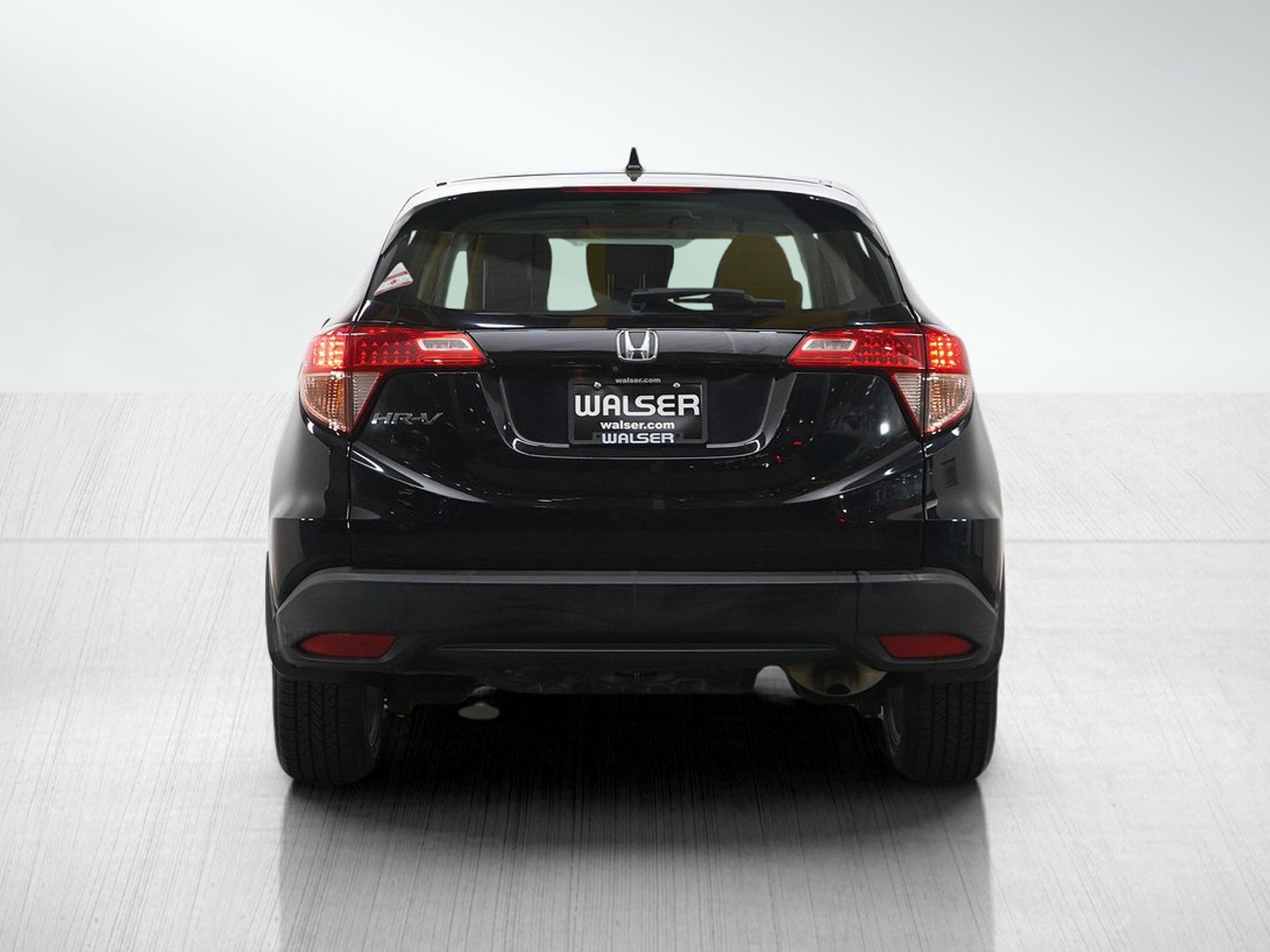 Used 2017 Honda HR-V LX image 4
