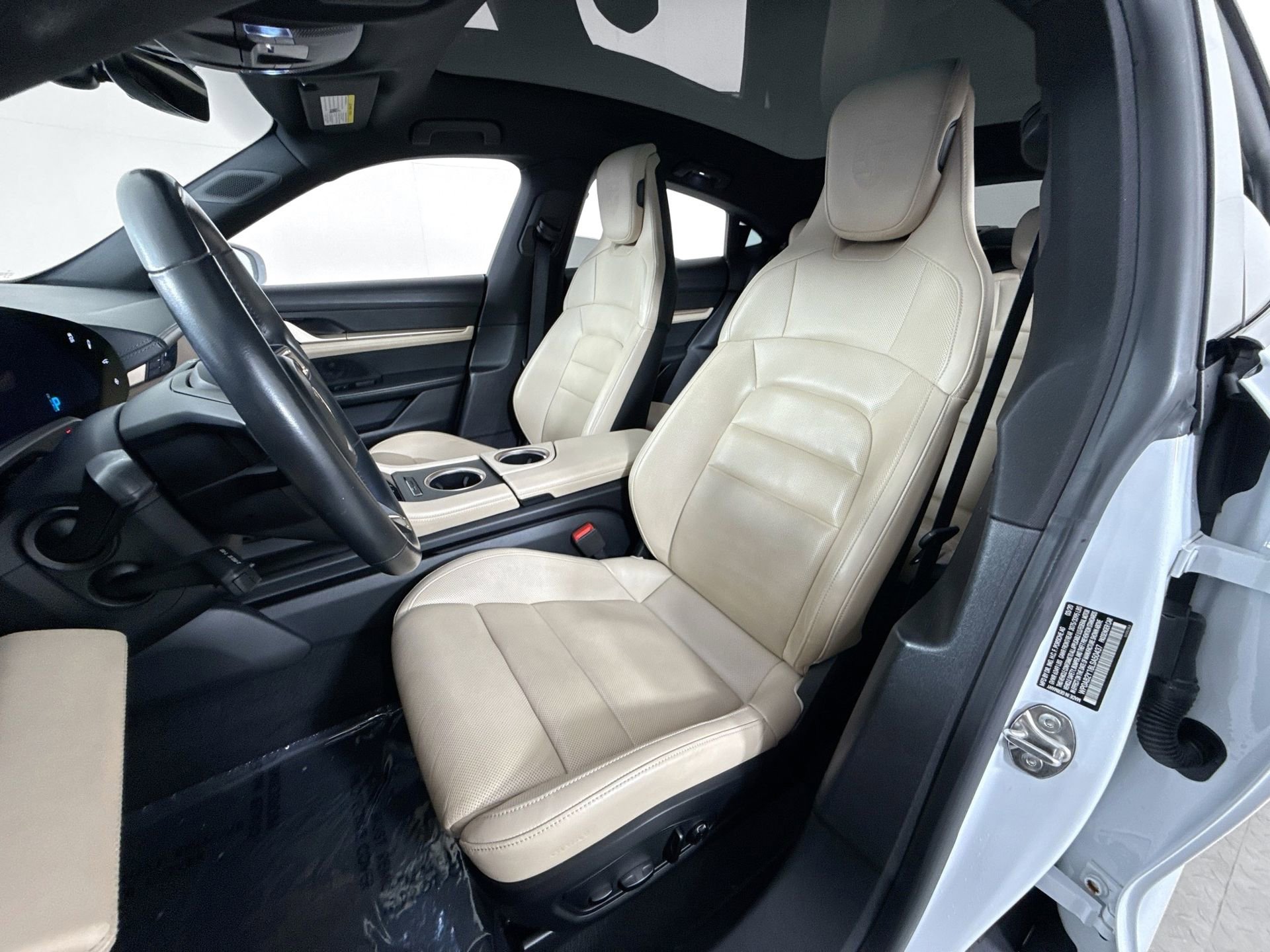 Used 2020 Porsche Taycan 4S AWD/4WD image 9