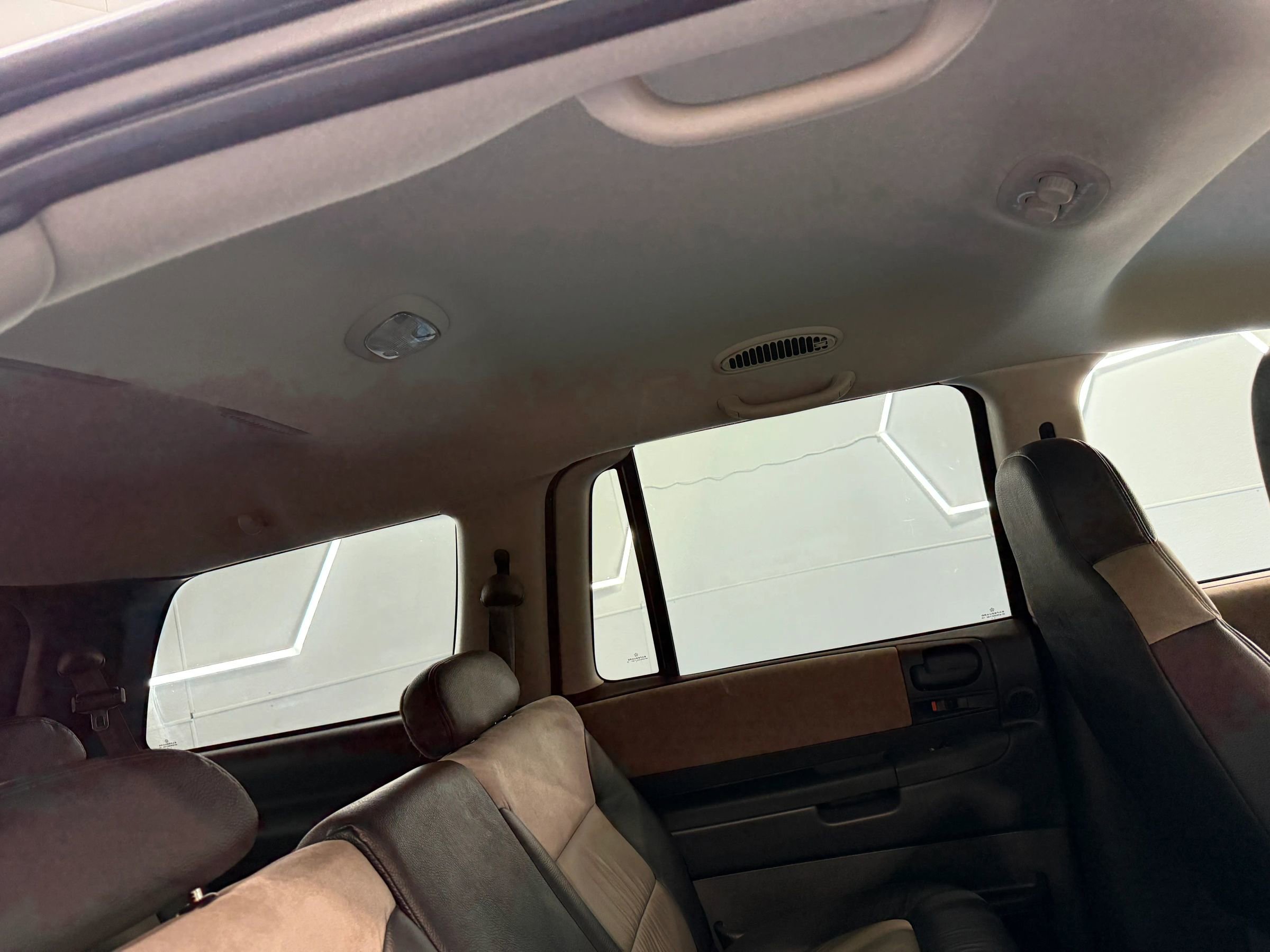 Used 2001 Dodge Durango R/T image 21