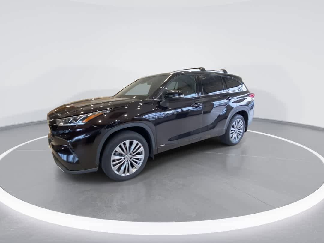Used 2020 Toyota Highlander Platinum AWD/4WD image 4