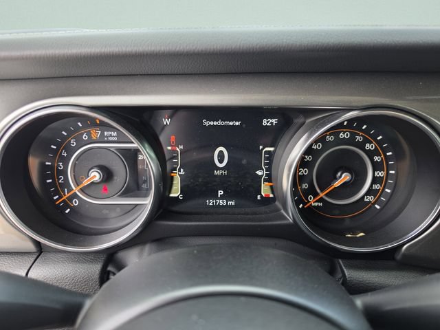Used 2023 Jeep Gladiator Overland w/ LED Lighting Group AWD/4WD image 33