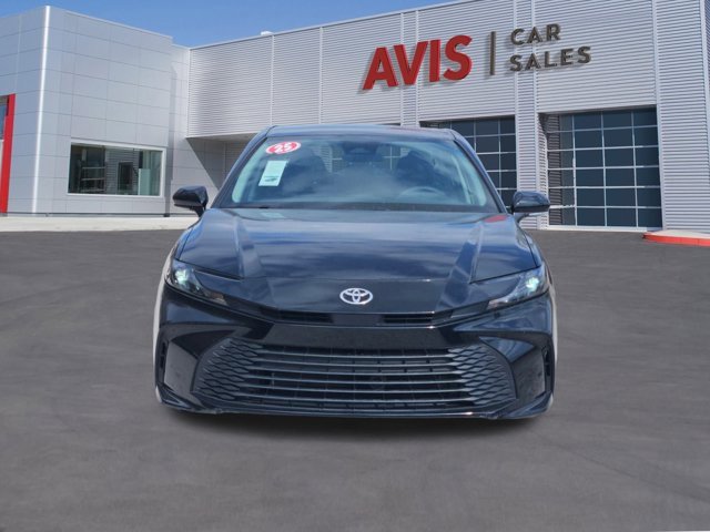 Used 2025 Toyota Camry LE image 2