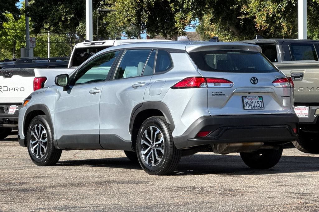Certified 2025 Toyota Corolla Cross AWD Hybrid image 5