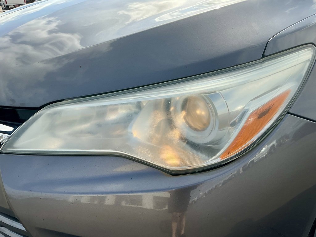 Used 2016 Toyota Camry LE image 10