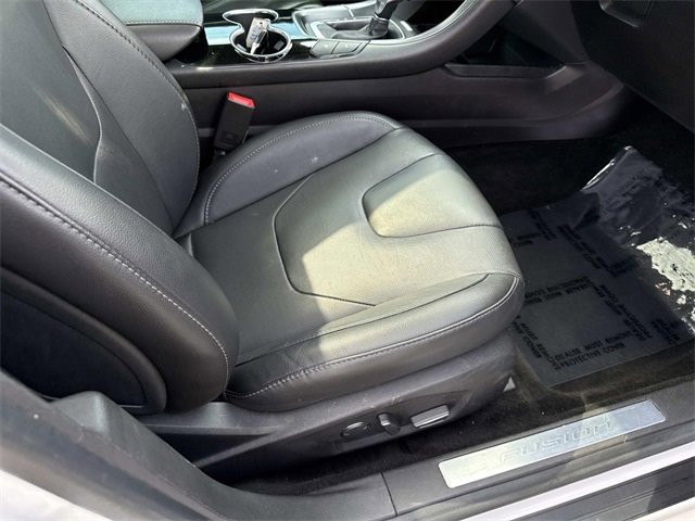Used 2016 Ford Fusion Energi Titanium image 10