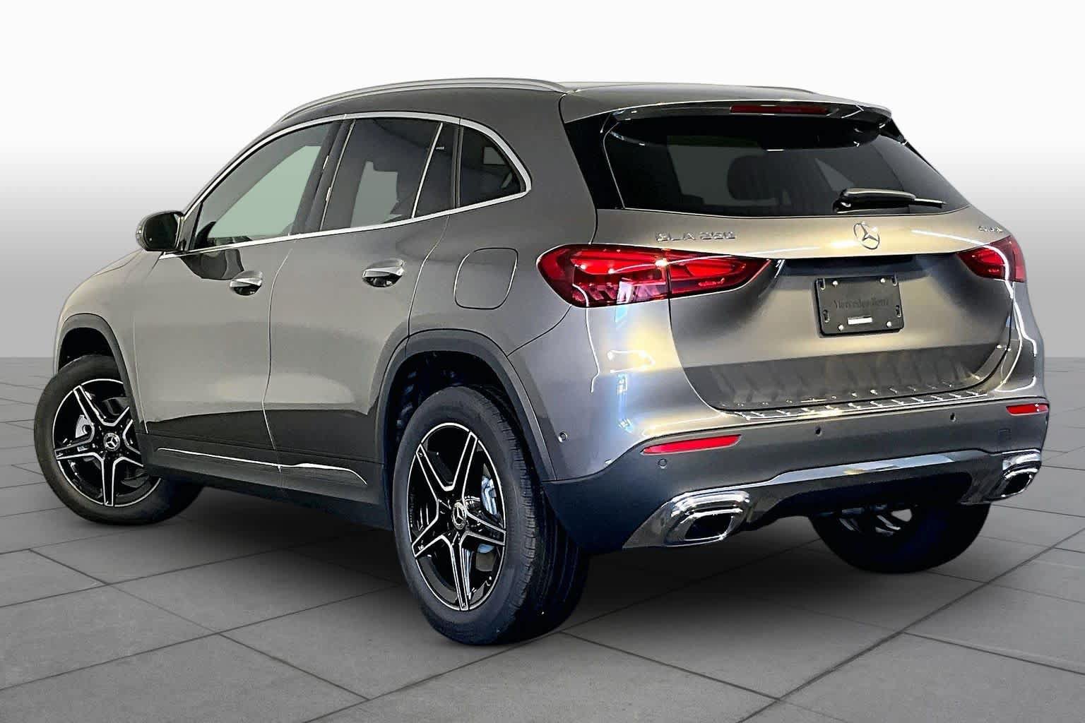 New 2026 Mercedes-Benz GLA 250 4MATIC image 3
