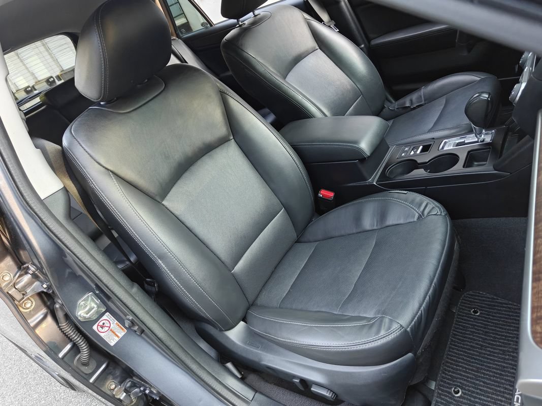 Used 2017 Subaru Outback 3.6R Limited AWD/4WD image 24